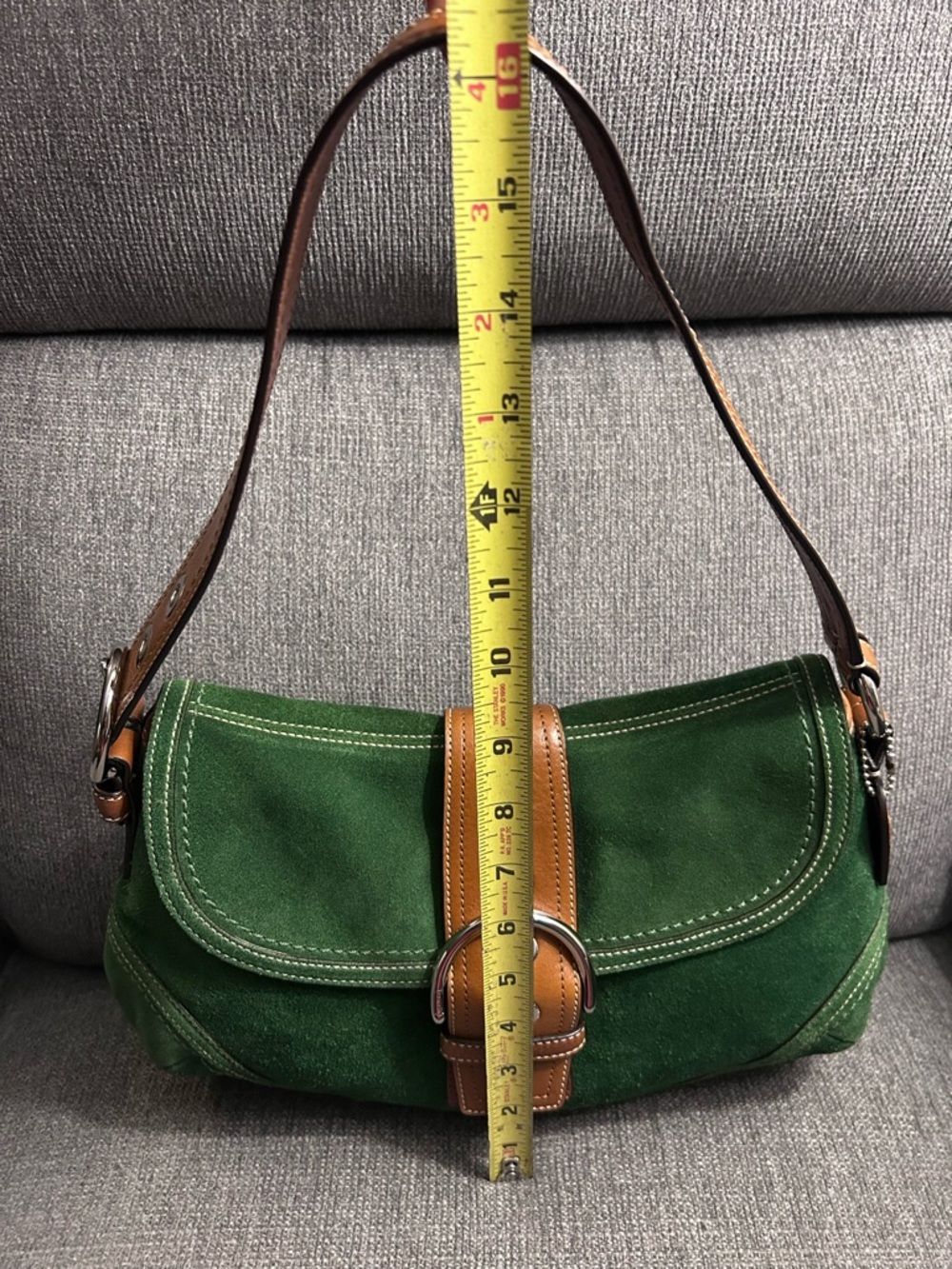Coach Vintage Soho Green Suede Shoulder Bag with Tan Leather Trim - Picture 10 of 11